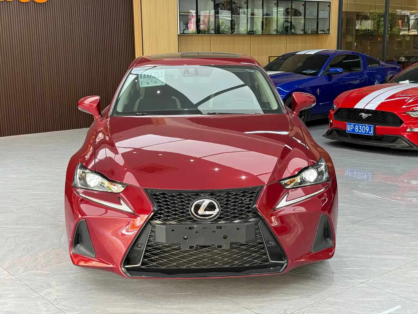 Lexus IS 2018 2017 300 Fashion Edition