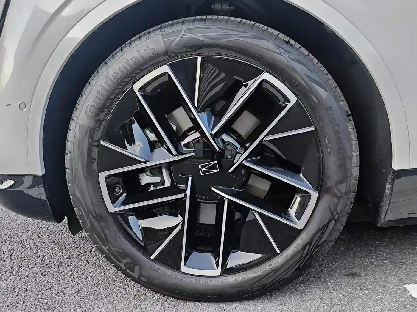 Avatr 11 2026 2025 Ultra Extended Range Edition
