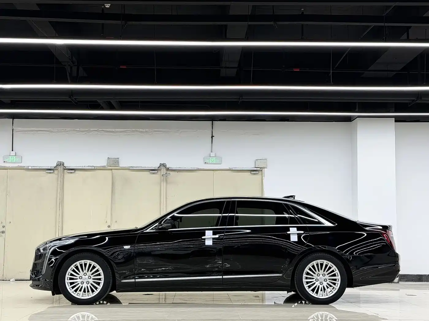Cadillac CT6 2019 28T Fashion Model фото 3