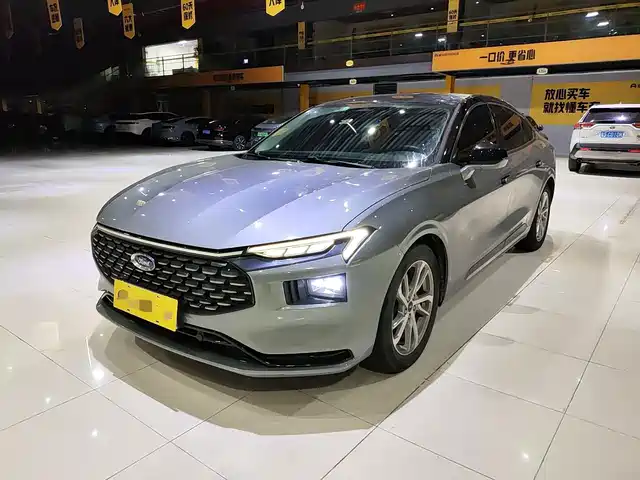 Ford Mondeo EcoBoost 245, Люкс