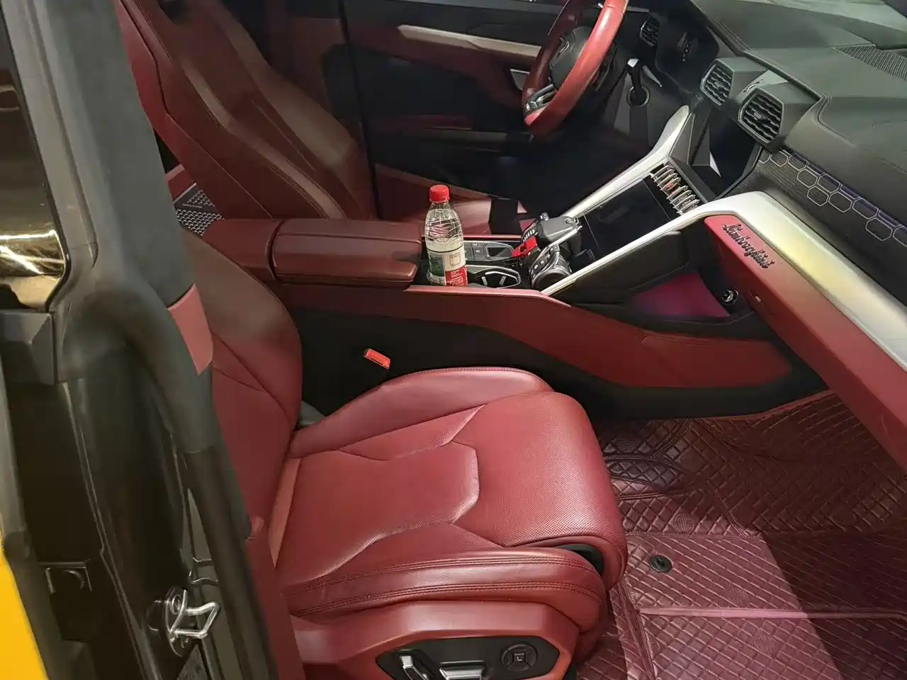 Lamborghini Urus 2018 4.0T V8 фото 5