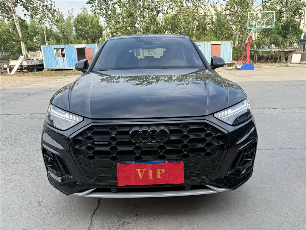 Audi Q5L 2025 45th Anniversary Edition 45 TFSI Premium Sport фото 2