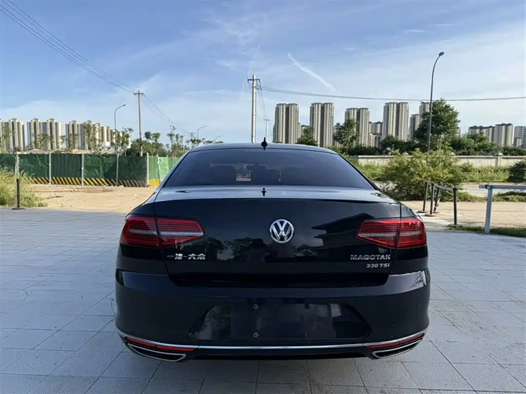 Volkswagen Magotan 2019 330TSI DSG Luxury China V фото 13