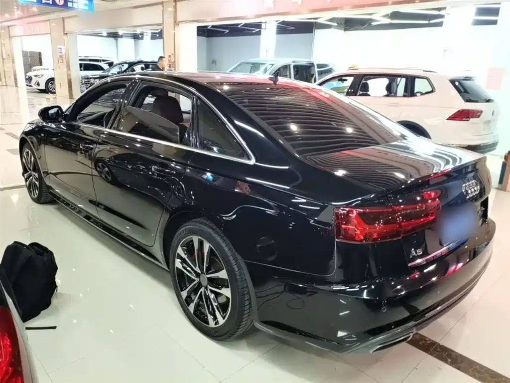 Audi A6L 2018 30th Anniversary 45 TFSI quattro Sport фото 5