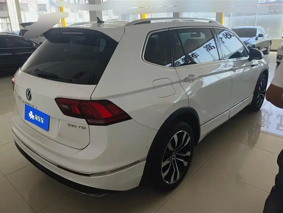 Volkswagen Tiguan L 2021 330TSI Automatic 2WD R-Line Premium фото 3