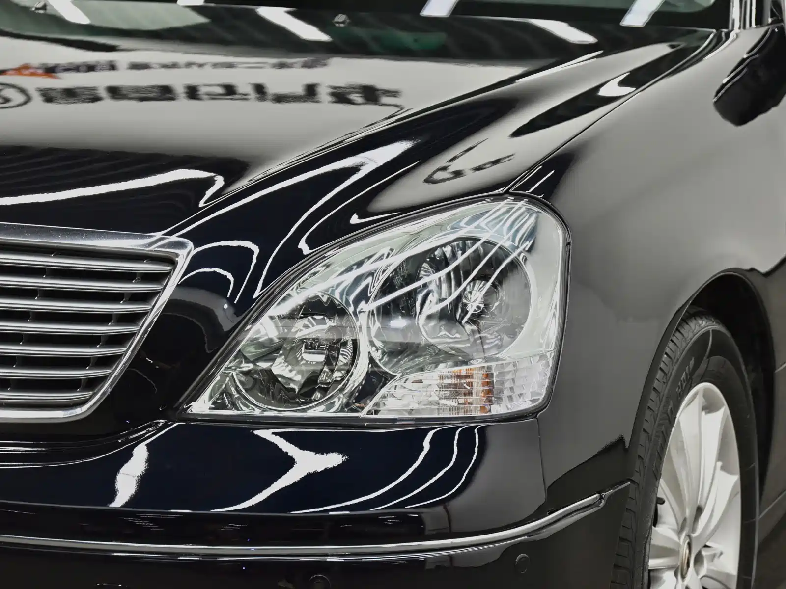 Фото 33 - Lexus LS