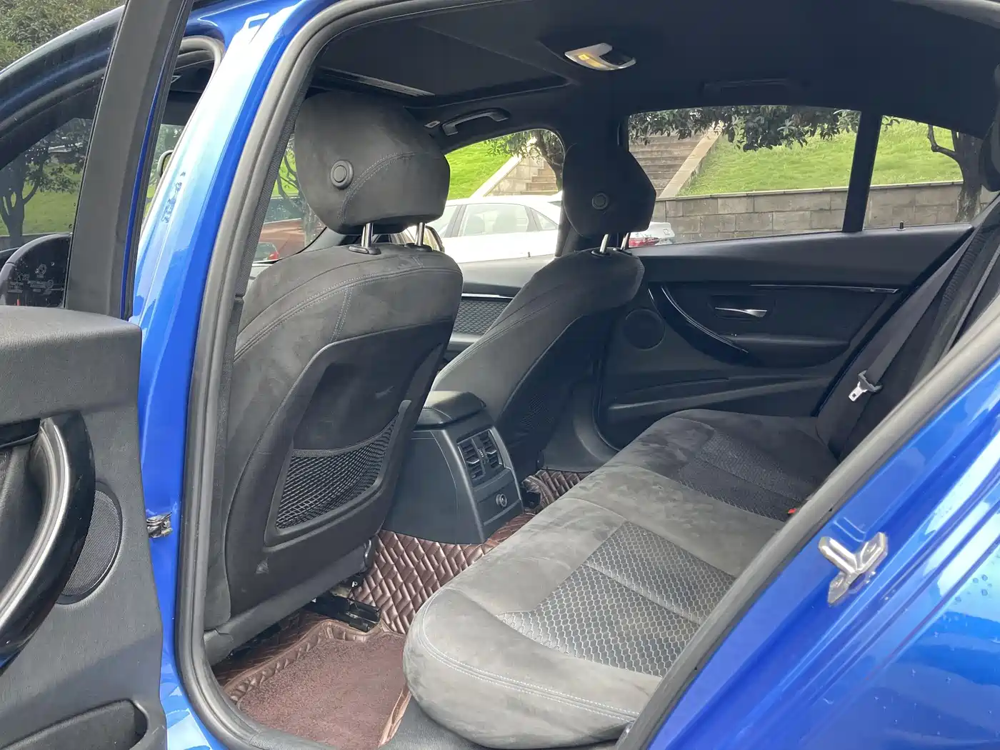 BMW 3 Series 2017 320i M Sport фото 6