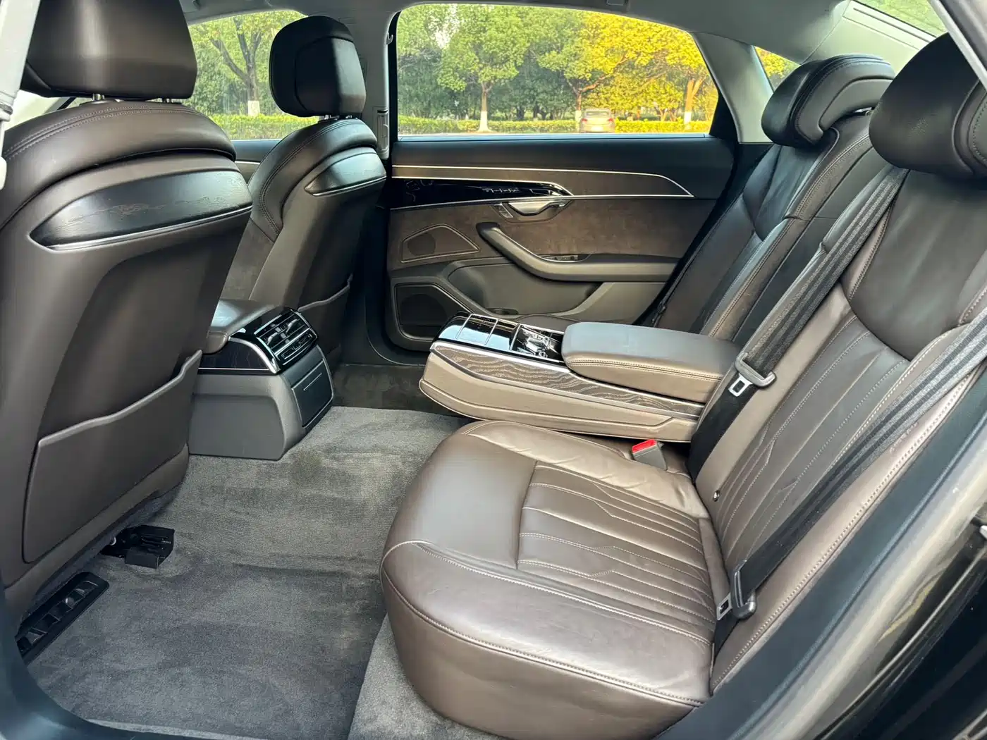 Audi A8 2019 Facelift Plus A8L 50 TFSI quattro Comfort фото 9