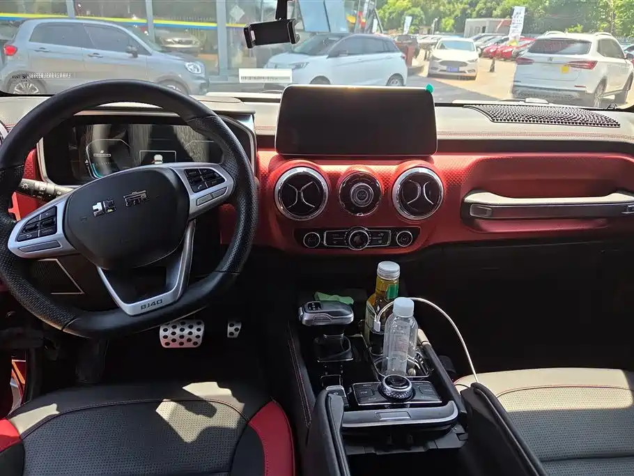 BAIC ORV Beijing Offroad BJ40 2020 2.0T Automatic AWD Urban Hunter Edition Hero Type фото 12