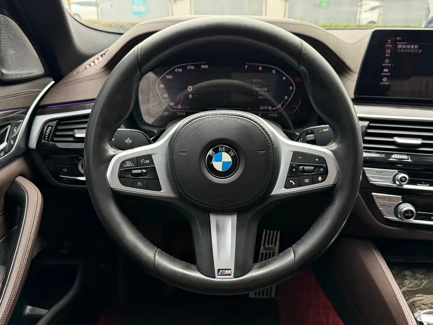 BMW 5 Series 2020 525Li M Sport Package фото 19