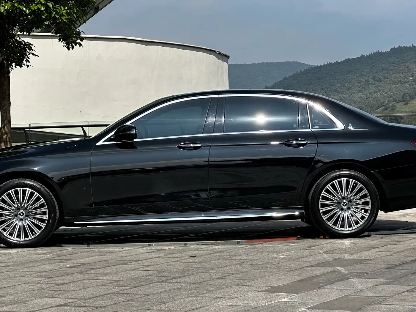 Mercedes-Benz E-Class 2022 E 300 L Sport Fashion фото 13
