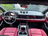 Photo 13 - Porsche Cayenne