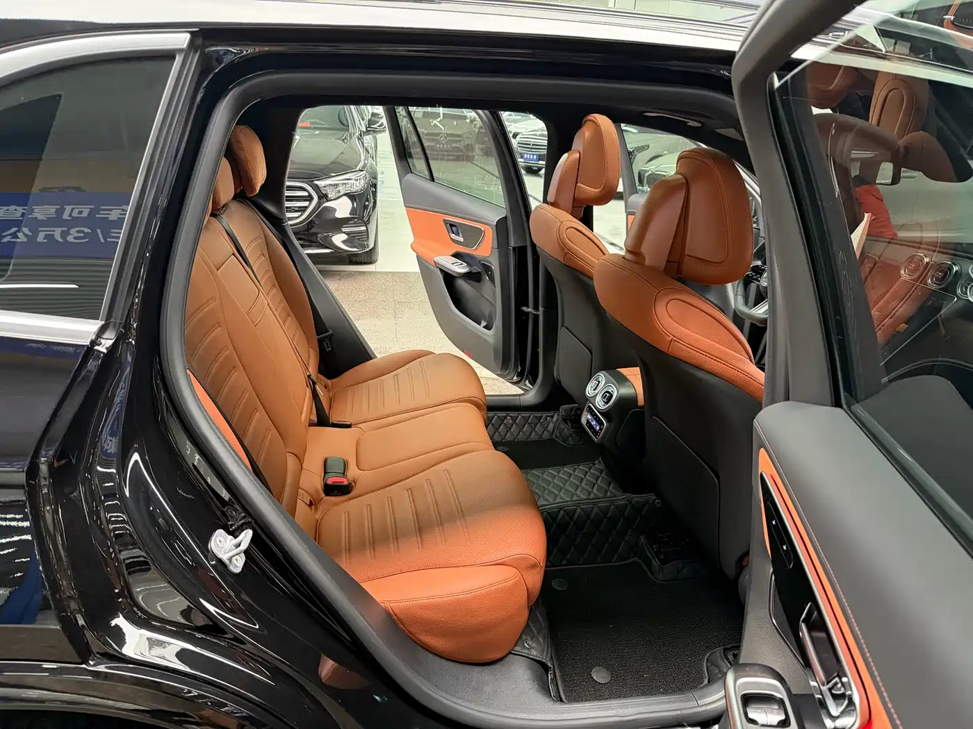 Mercedes-Benz GLC 2025 GLC 300 L 4MATIC Dynamic 5-seater фото 18