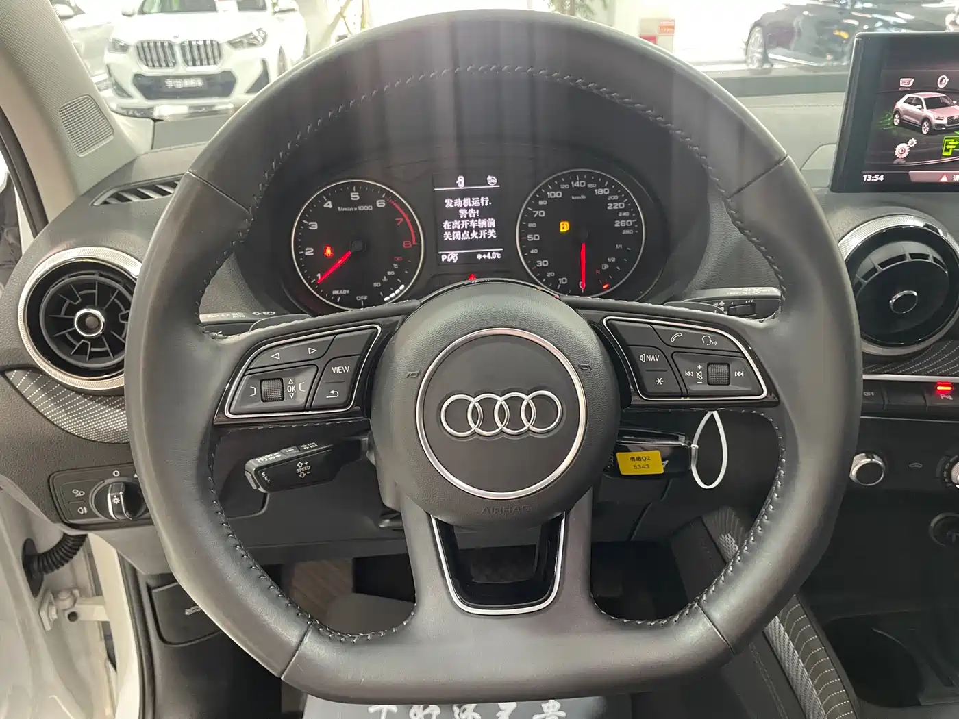 AUDI Q2L