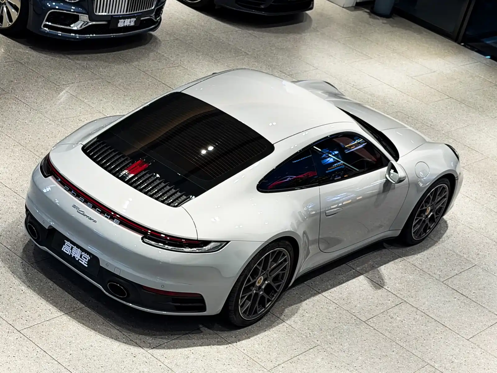 Фото 12 - Porsche 911