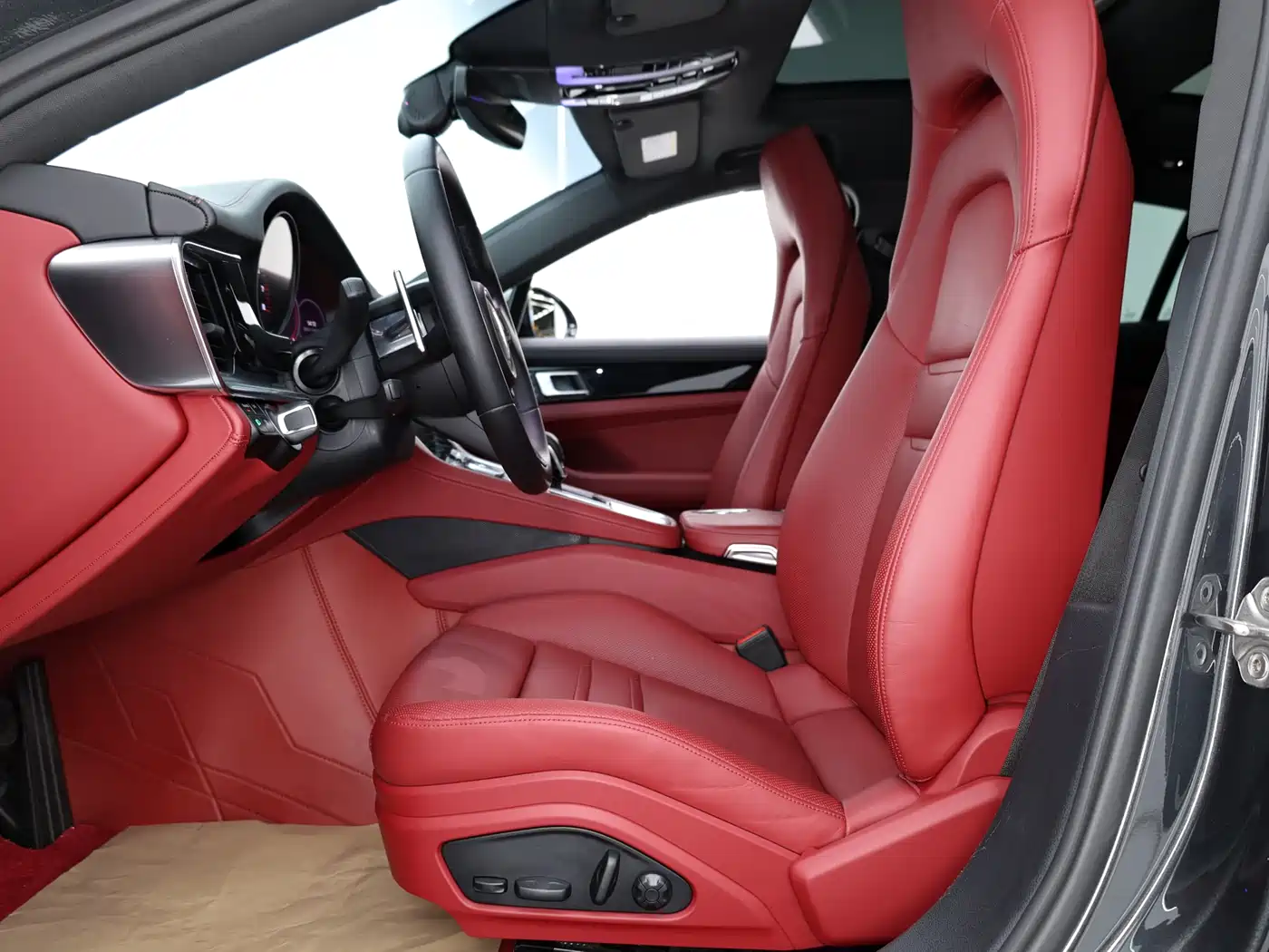 Porsche Panamera 2023 Facelift Panamera 2.9T Platinum Edition фото 4