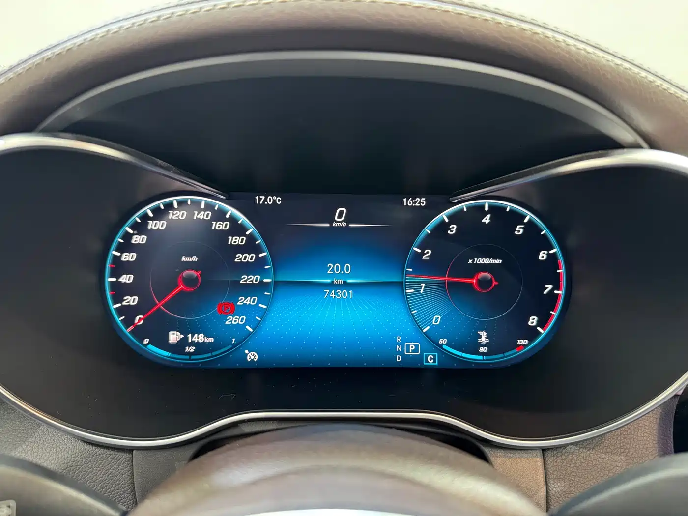 Mercedes-Benz GLC 2021 GLC 260 L 4MATIC Sporty фото 35