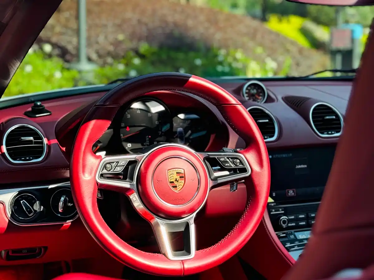 Porsche 718 2018 Boxster 2.0T фото 10