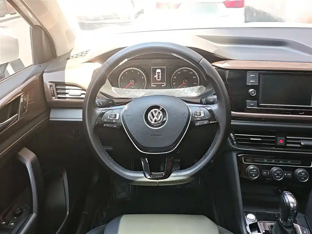 Volkswagen Tharu 2019 280TSI 2WD Comfort Edition China VI фото 11