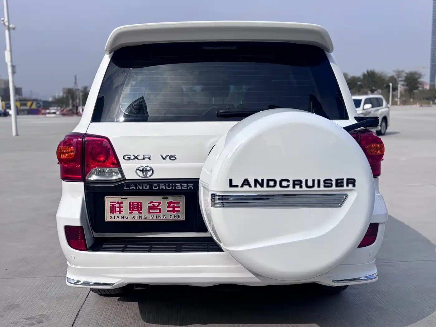 Toyota Land Cruiser (Import) 2015 4.0L V6 Middle East Limited Edition фото 14