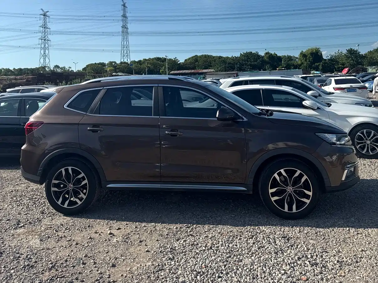 Фото 3 - Roewe RX5