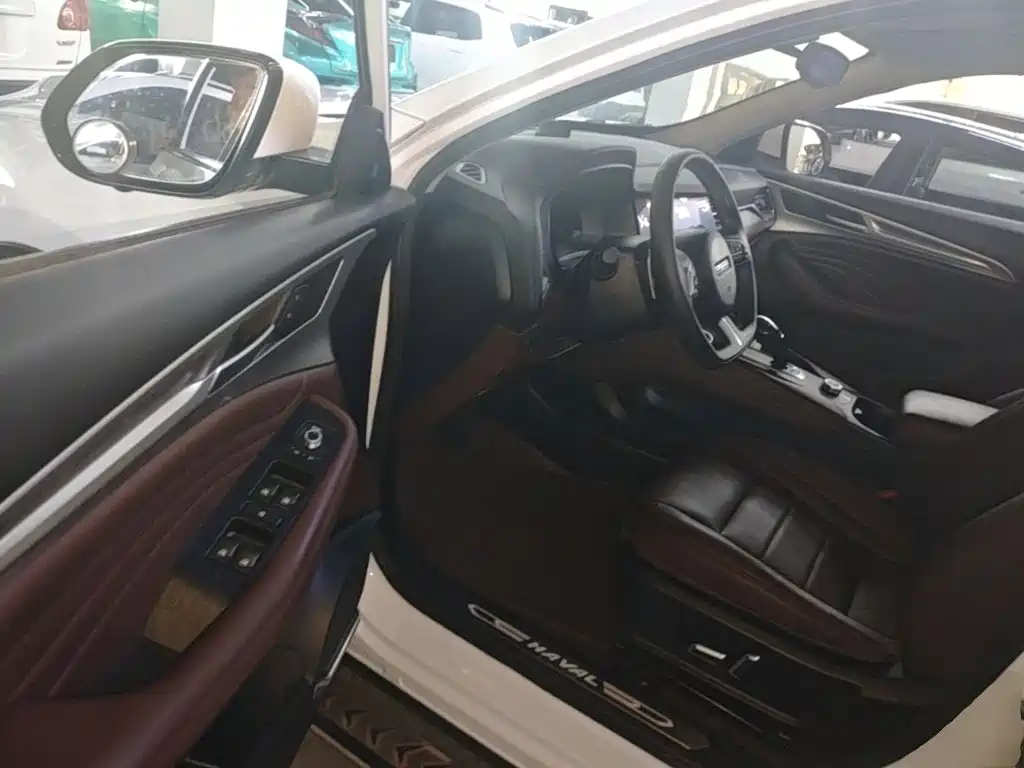 Фото 16 - Haval F7