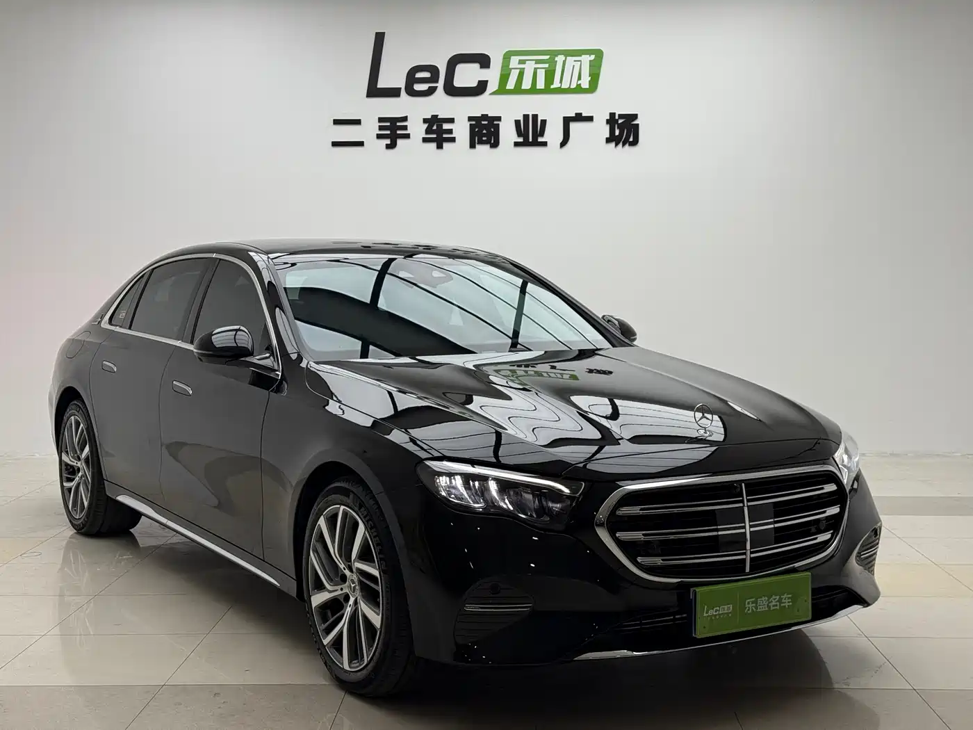 Mercedes-Benz E-Class 2025 E 300 L Fashion фото 4