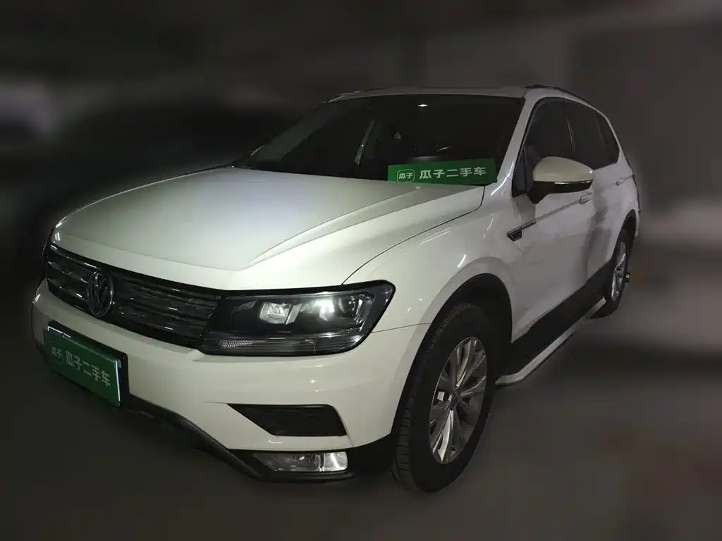 Volkswagen Tiguan L 2018 330TSI Automatic 2WD Trend Edition фото 2