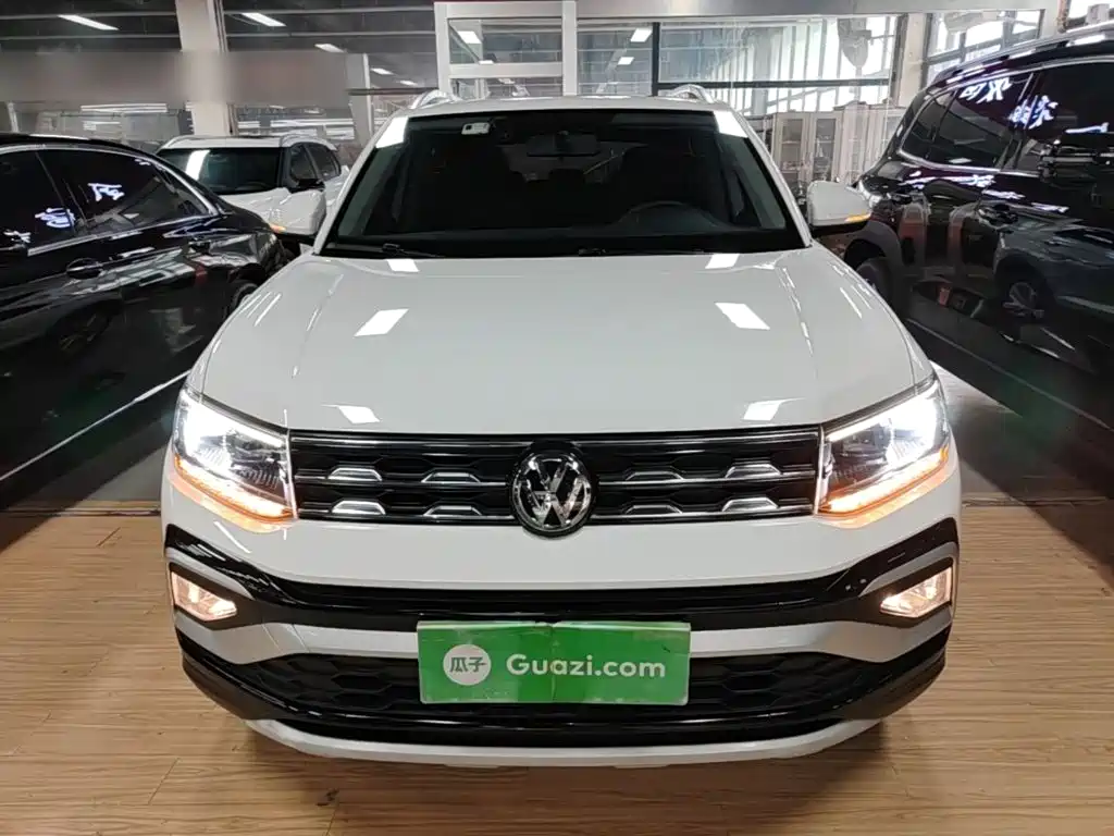 Фото 3 - Volkswagen T-Cross