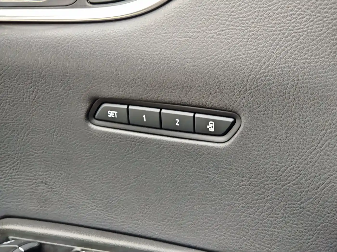 Cadillac XT5 2024 2.0T FWD Fashion Edition фото 12