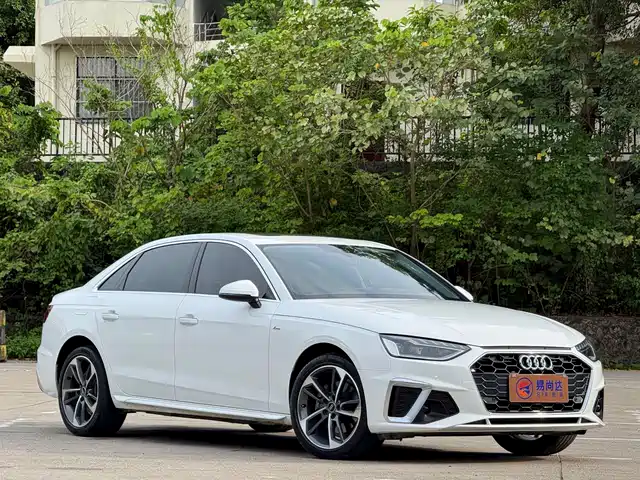 Audi A4L 2022 40 TFSI Fashion Dynamic — фото 3
