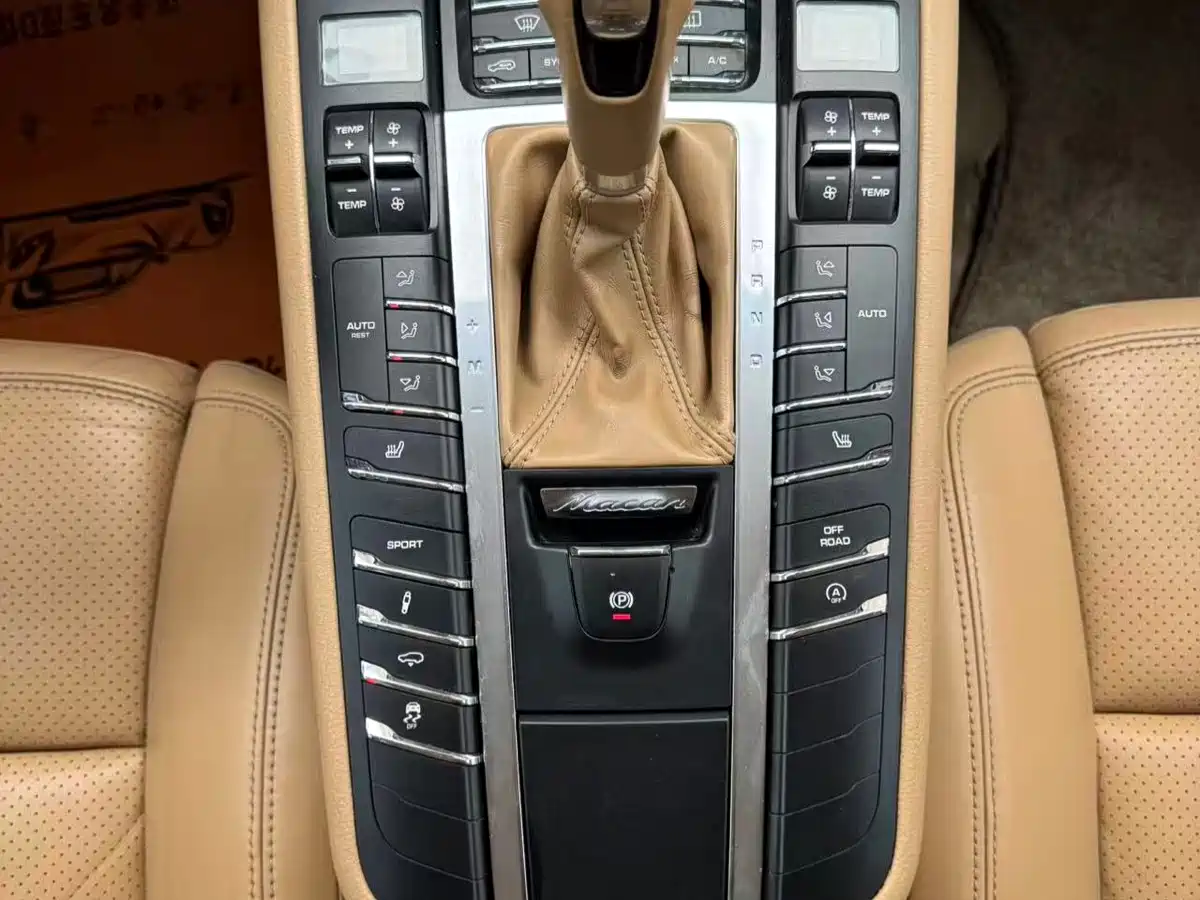 Porsche Macan 2016 Macan S 3.0T фото 11