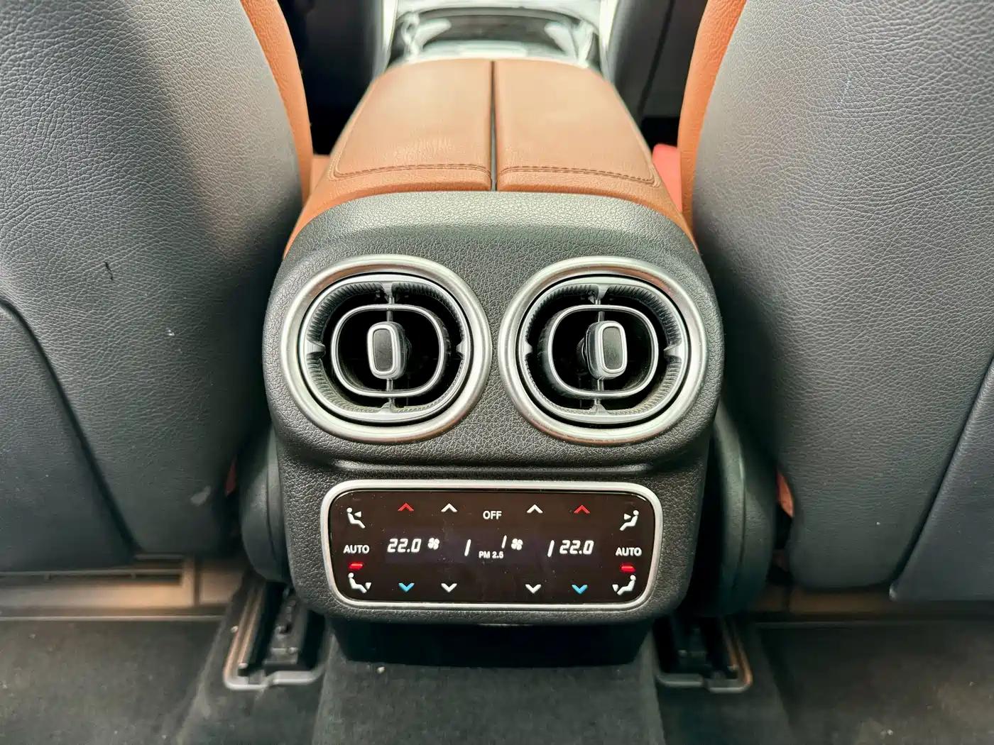 Mercedes-Benz GLC 2024 GLC 300 L 4MATIC Dynamic 7-seater фото 9