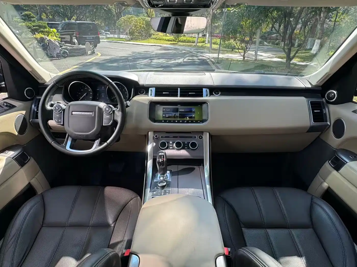 Land Rover Range Rover Sport 2017 3.0 SC V6 SE фото 10