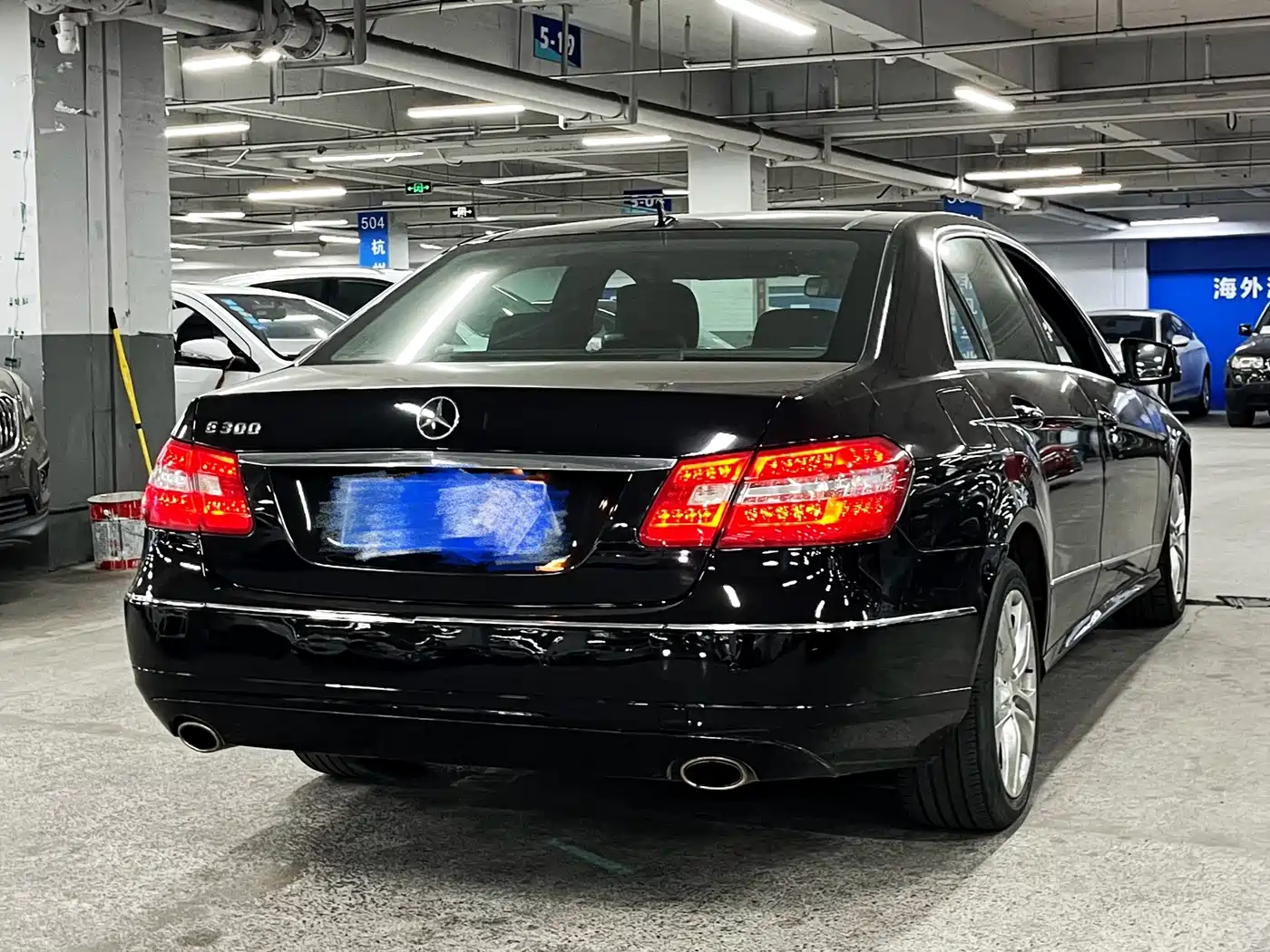 Mercedes-Benz E-Class (Import) 2010 Model E 300 Elegance Luxury Edition фото 5