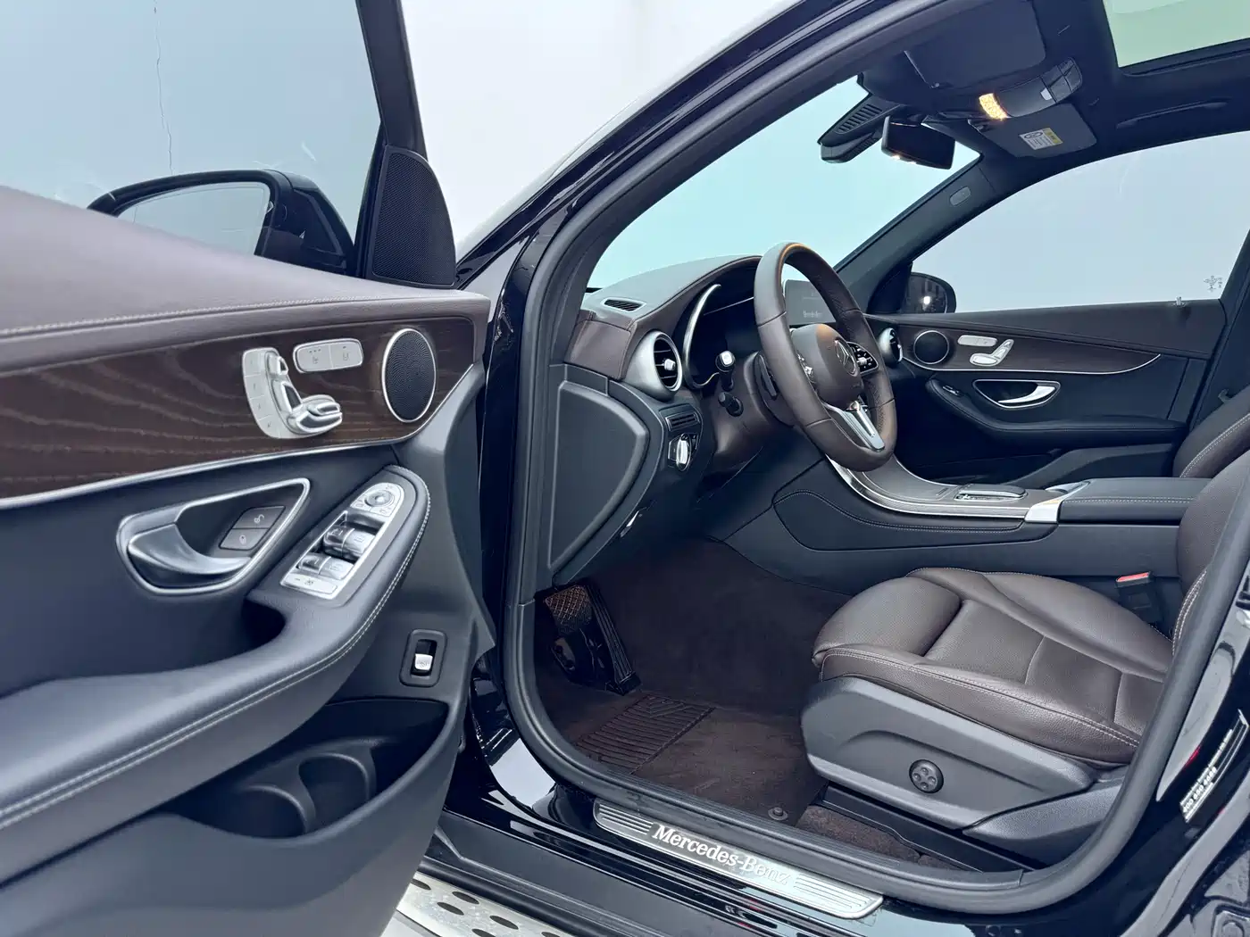 Mercedes-Benz GLC 2021 GLC 260 L 4MATIC Luxury фото 4