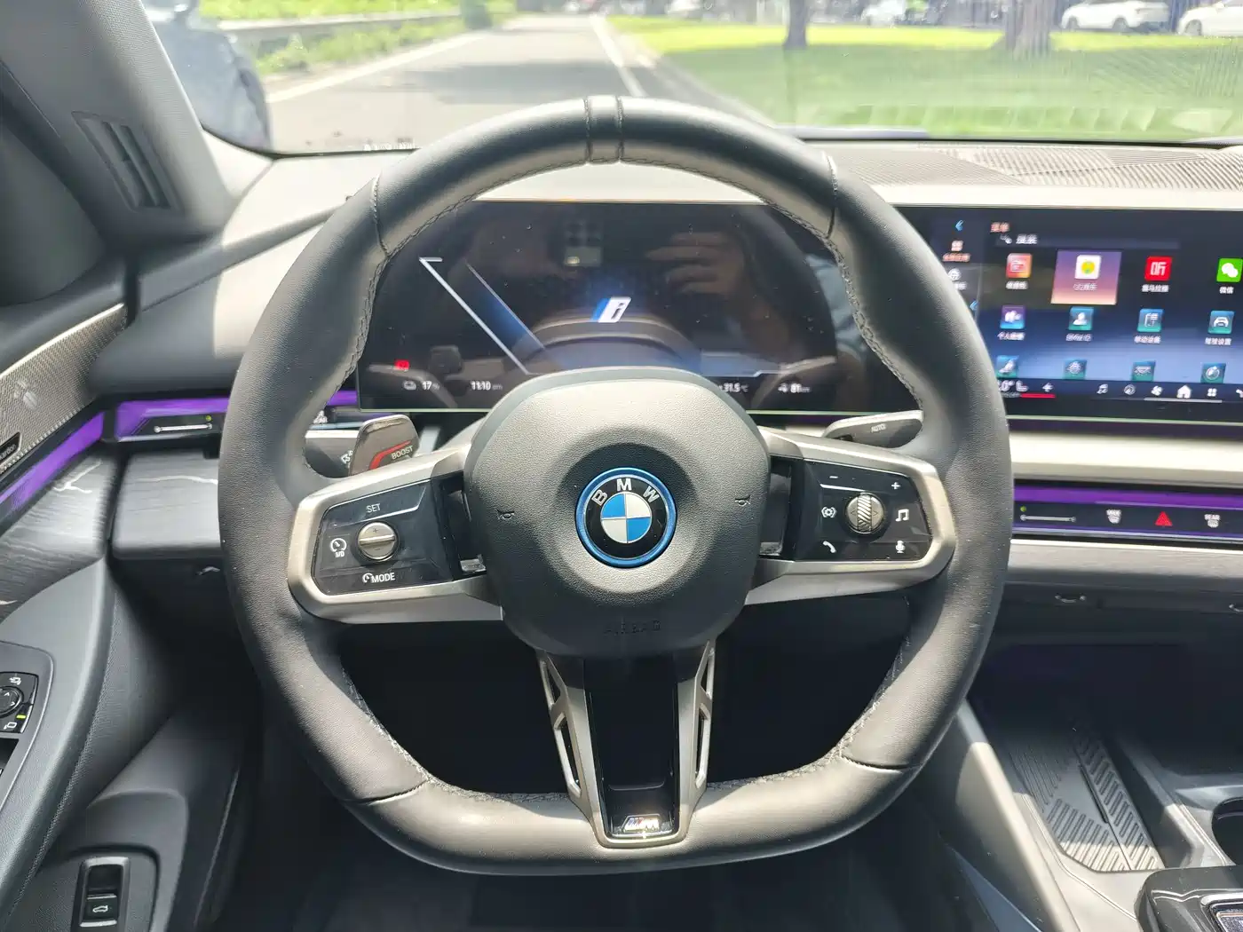 BMW i5 2024 eDrive 35L Premium Model M Sport Package фото 11