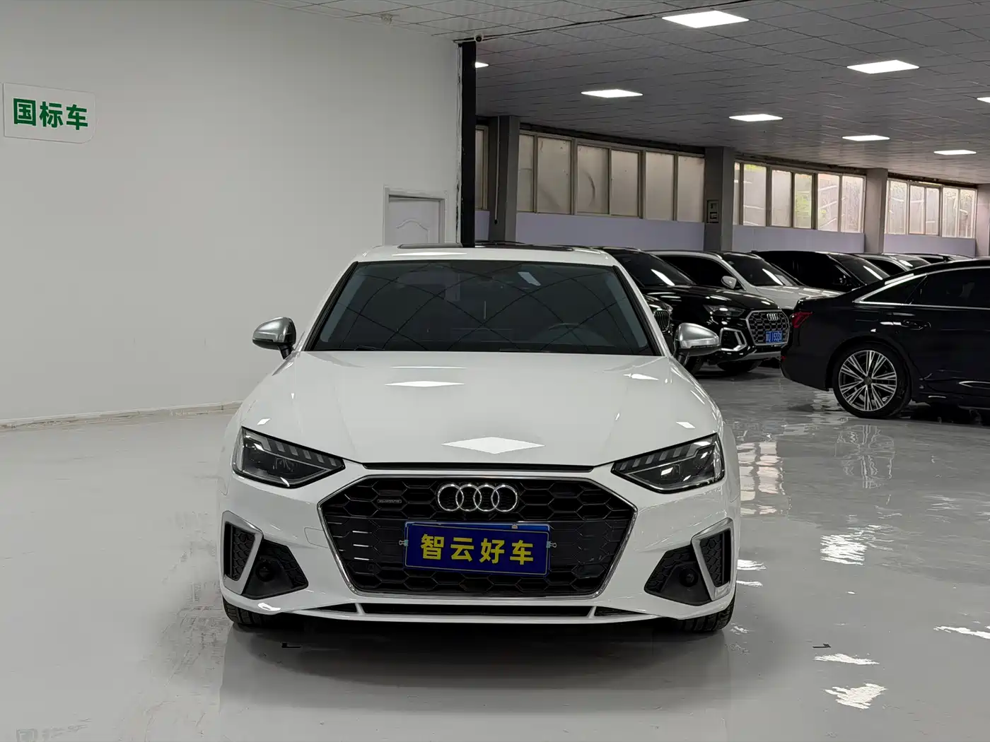 Audi A4L 2020 40 TFSI quattro Luxury Dynamic фото 2