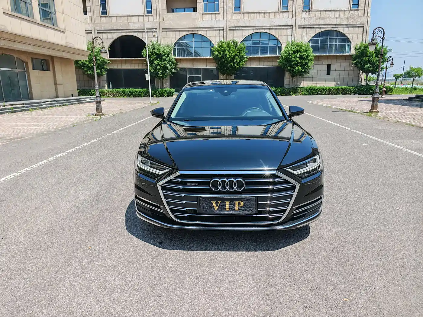 Audi A8 2021 A8L 55 TFSI quattro Luxury фото 2