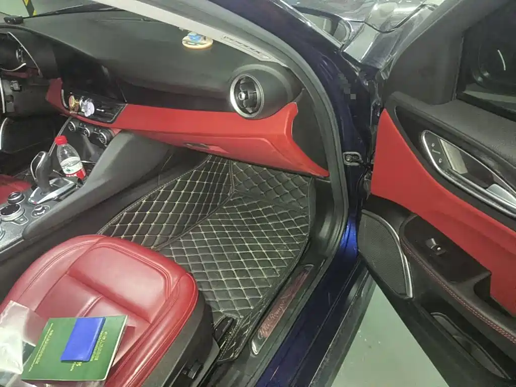 Alfa Romeo Giulia 2021 2020 2.0T 280HP Luxury Edition