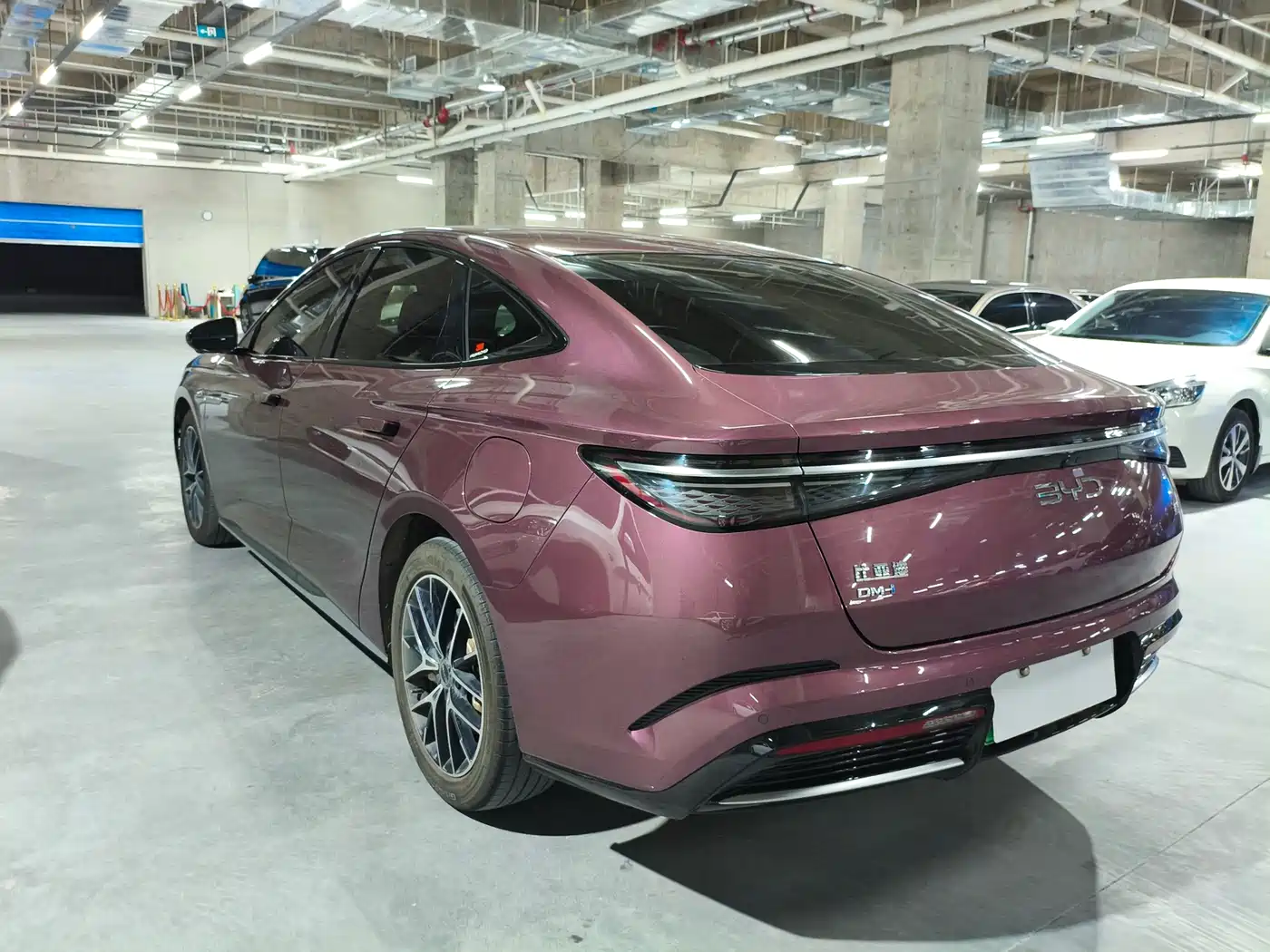 BYD Seal 2023 DM-i 1.5T 121km Premium фото 8