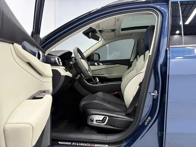 Lynk & Co 01 2019 2.0T 2WD Shine Pro Version China VI фото 10