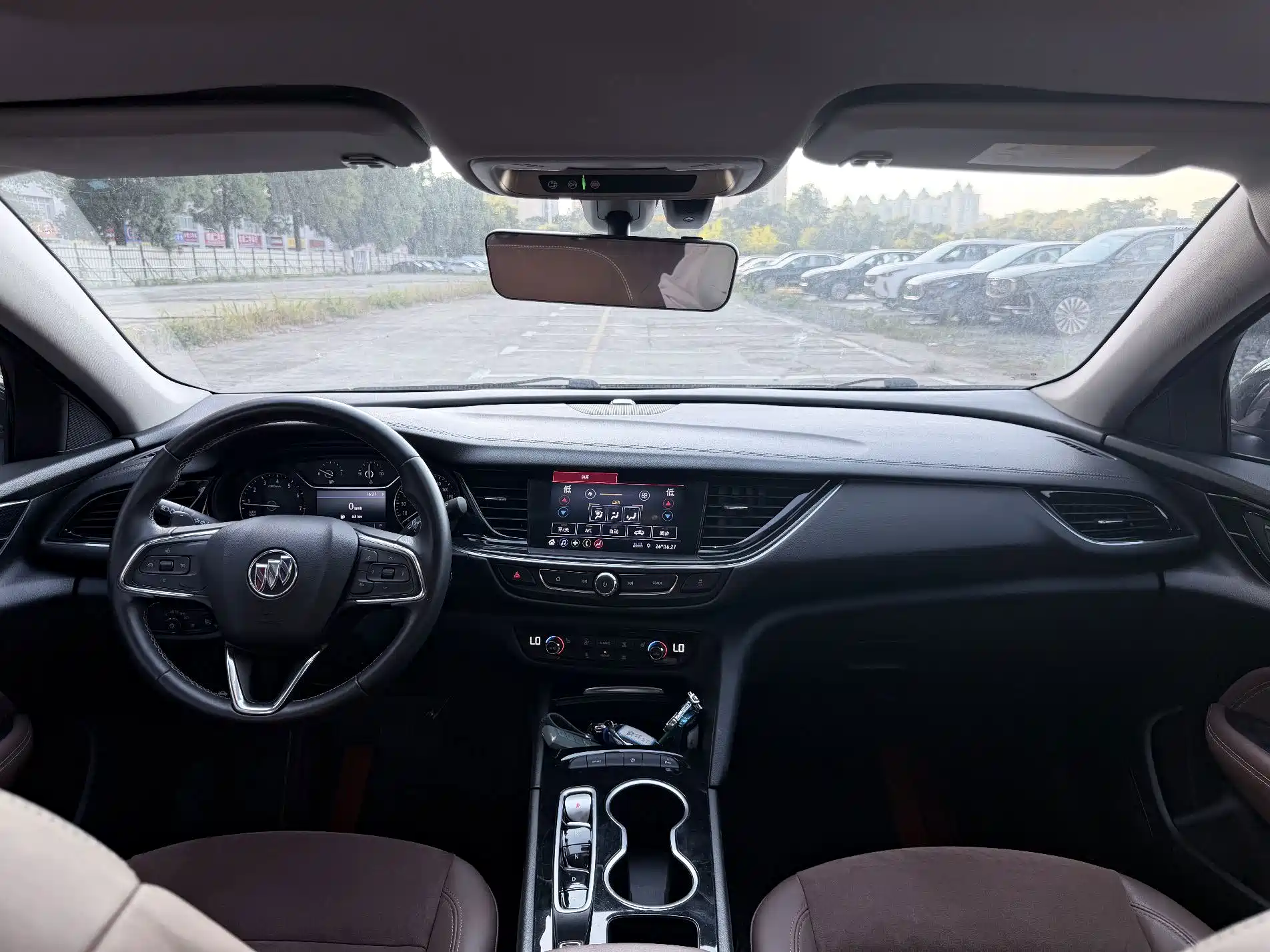 Photo 9 - Buick Regal