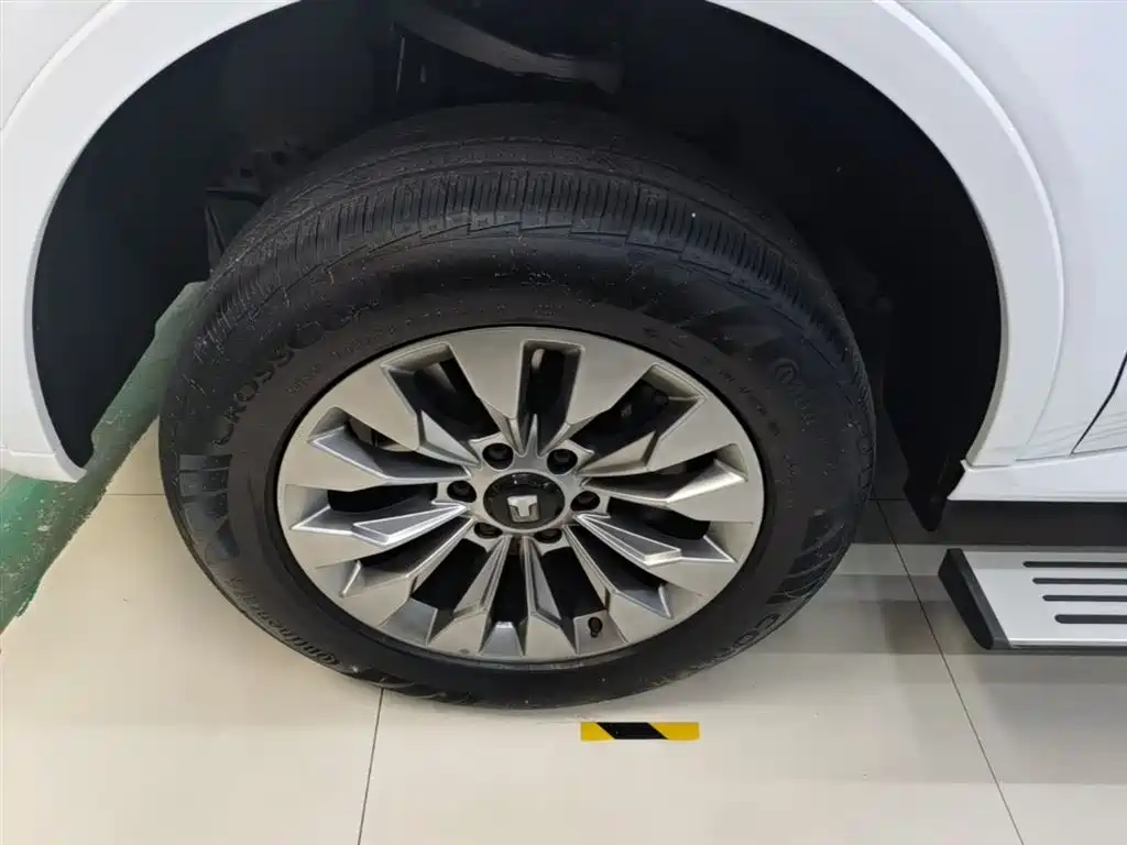 Tank 500 EV 2026 Hi4-T Smart Edition фото 23