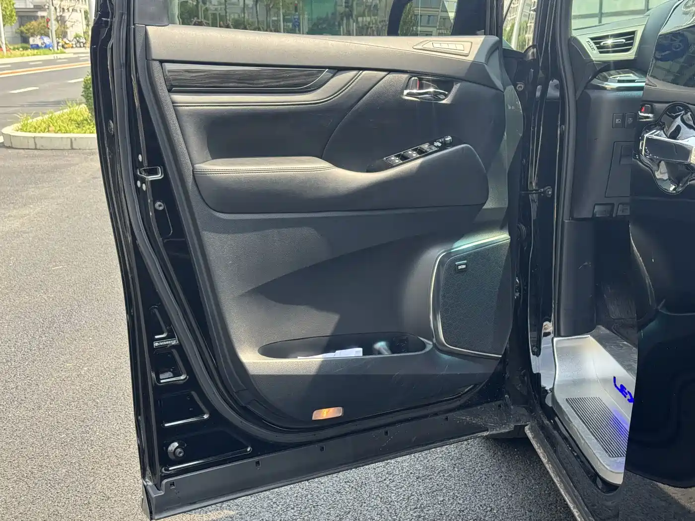 Toyota Vellfire 2019 2019 Hybrid 2.5L HV Premium Edition