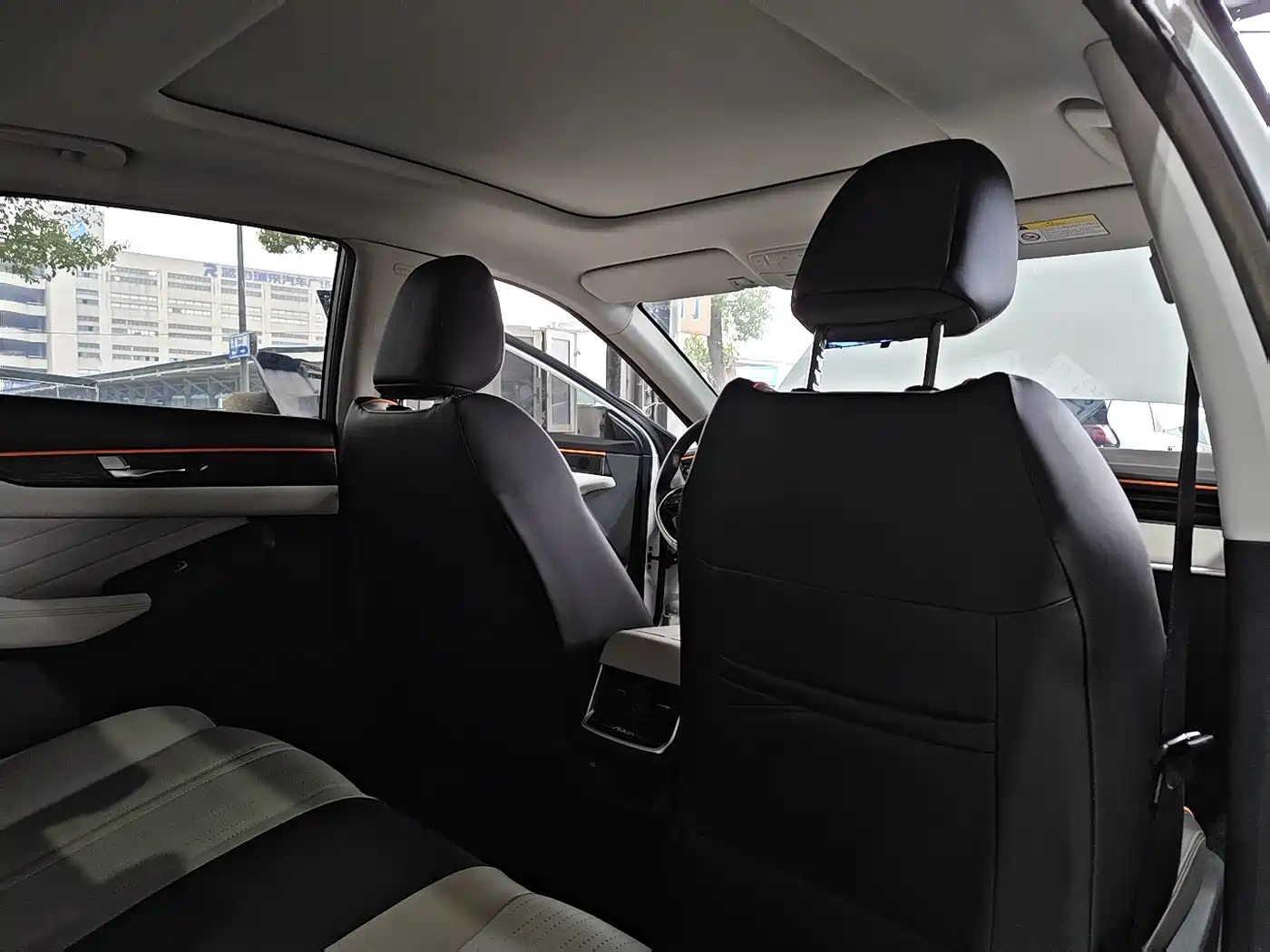 DONGFENG YI HYUN MAX