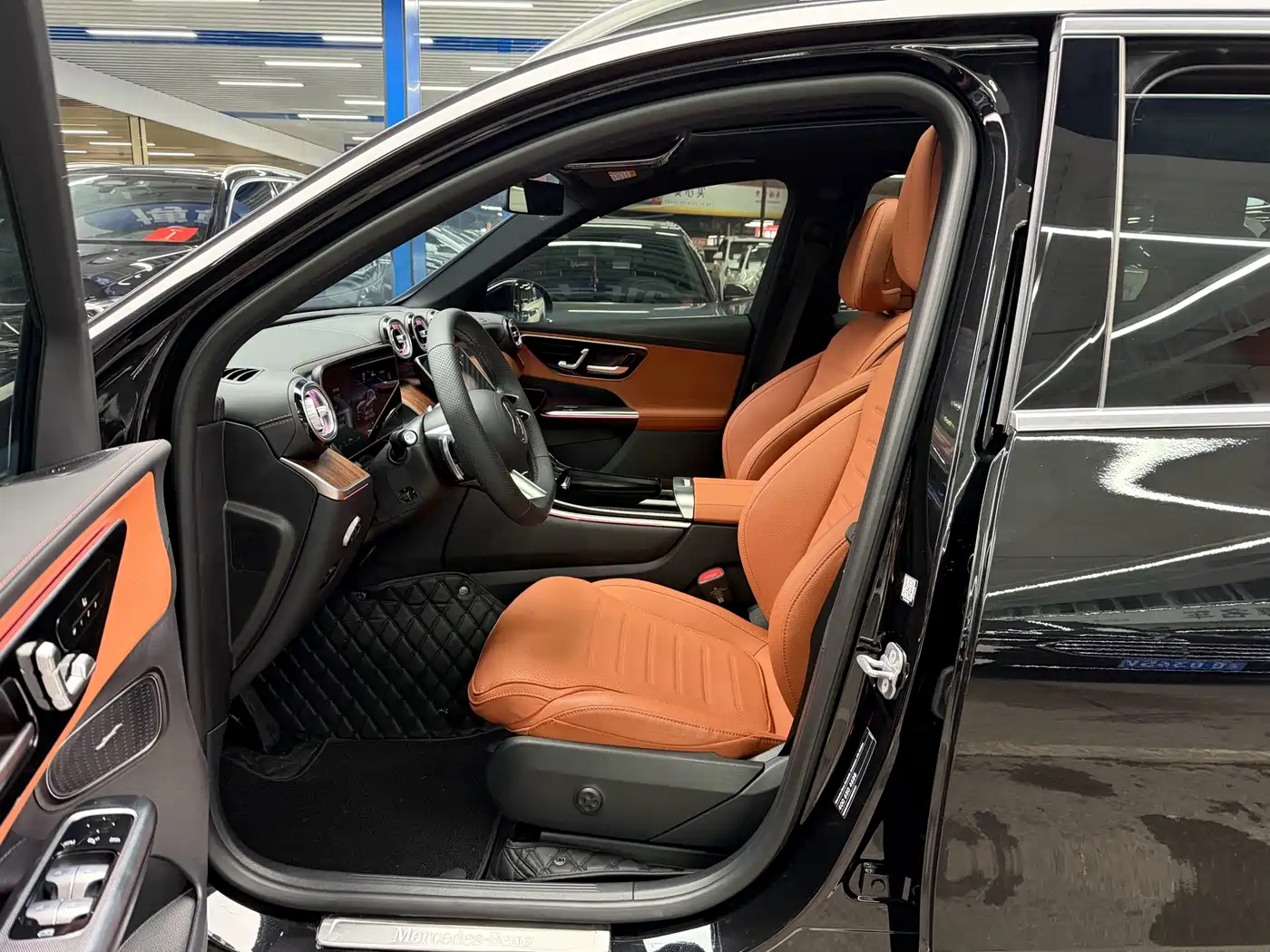Mercedes-Benz GLC 2025 GLC 300 L 4MATIC Dynamic 5-seater фото 7