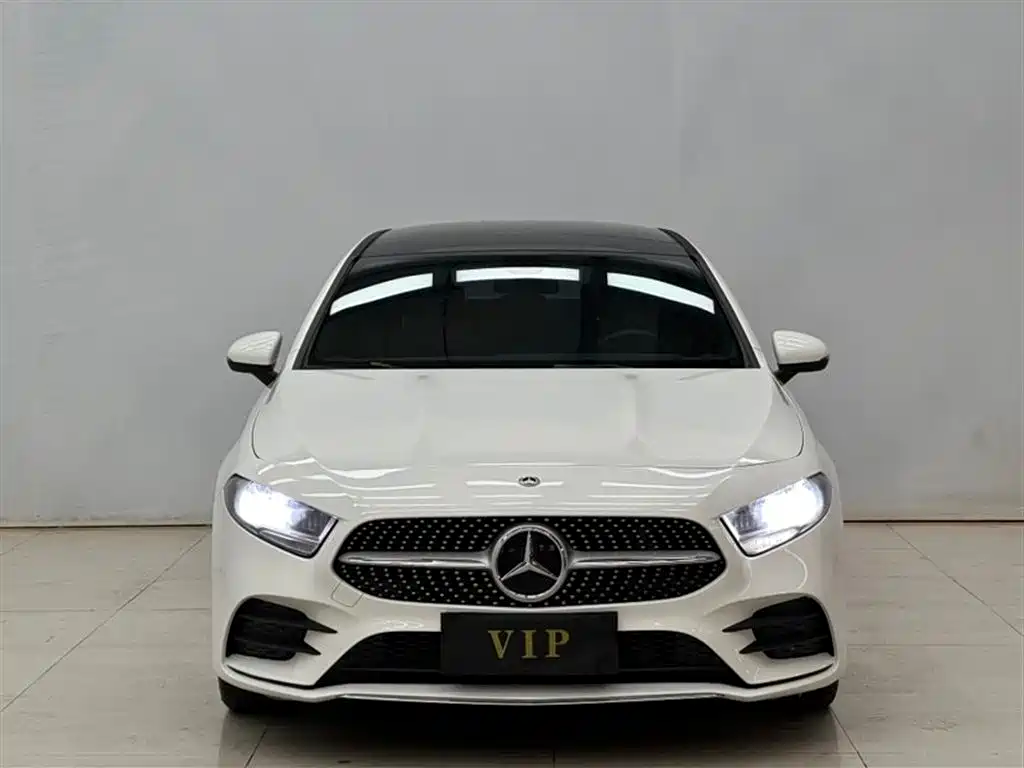 Mercedes-Benz A-Class 2022 A 180 L Sport Sedan фото 2