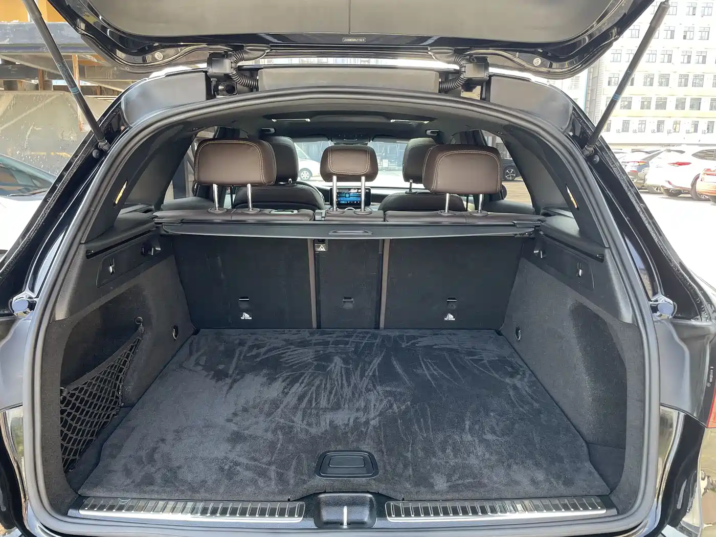 Mercedes-Benz GLC 2022 Facelift GLC 300 L 4MATIC Dynamic Collector's Edition фото 22