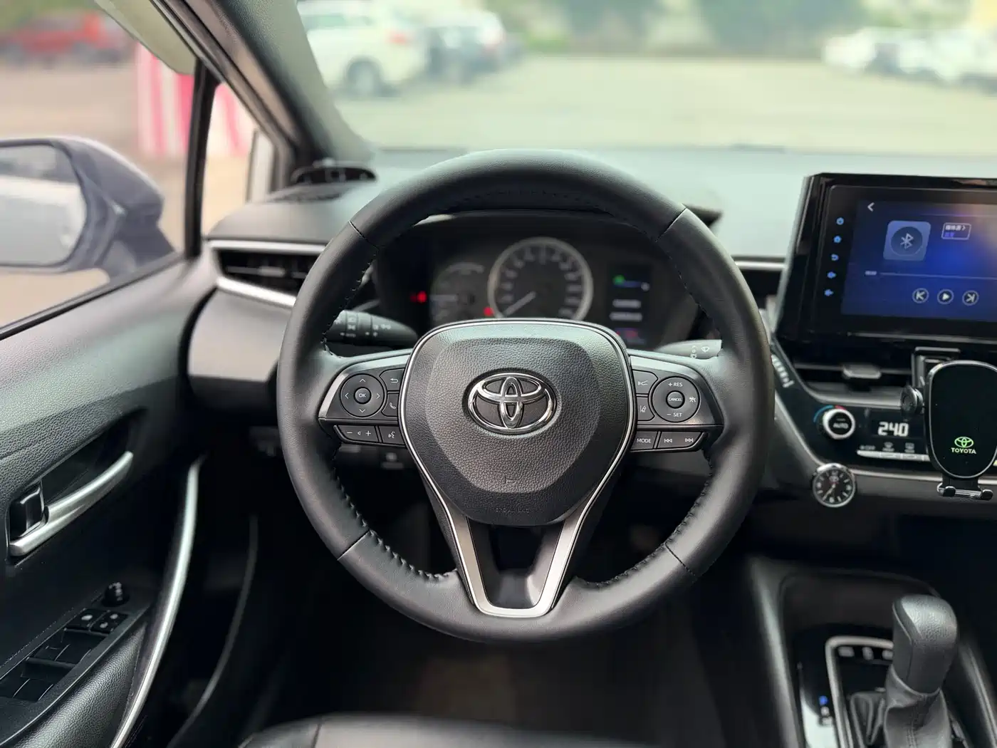 Toyota Levin 2021 Dual Hybrid 1.8H E-CVT Leading Edition фото 12